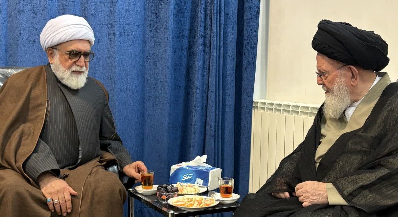 دیدار تولیت معظم آستان قدس رضوی با آیت الله حسینی زنجانی